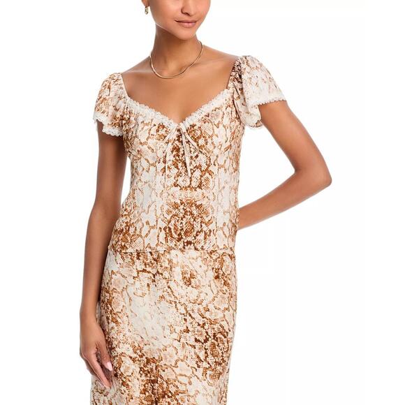 WAYF Tops - 69$ WAYF Melissa Lace Trim Sweetheart Crop Top Flutter Sleeves Size M Brown Pyth